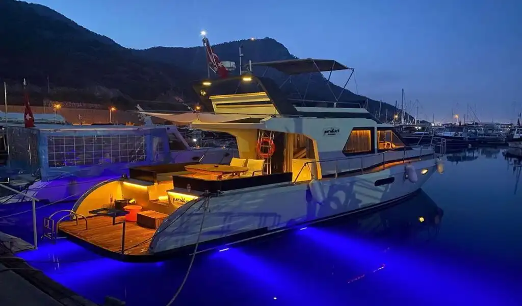 PARASİDE YACHT